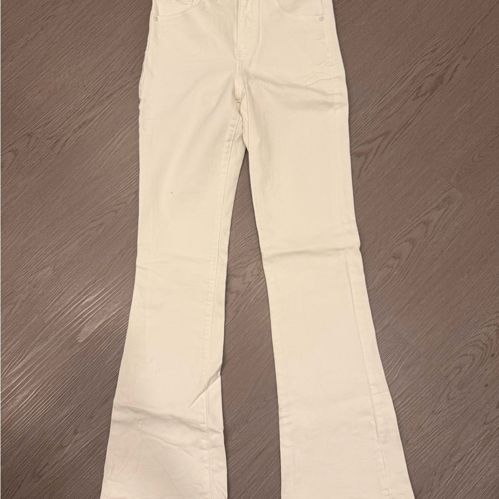 Women's Express Cream Flare Jeans